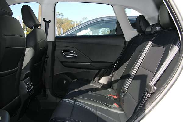 2025 MG ZS Essence ZS32