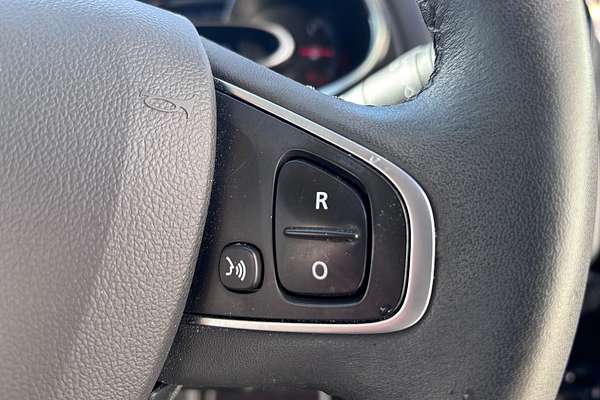 2017 Renault Clio Zen IV B98 Phase 2