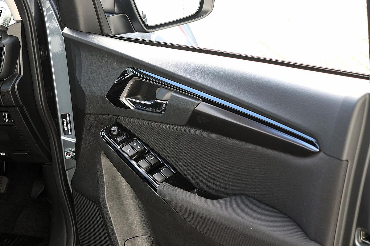 2025 Isuzu MU-X LS-U
