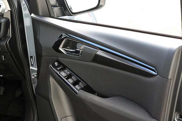 2025 Isuzu MU-X LS-U