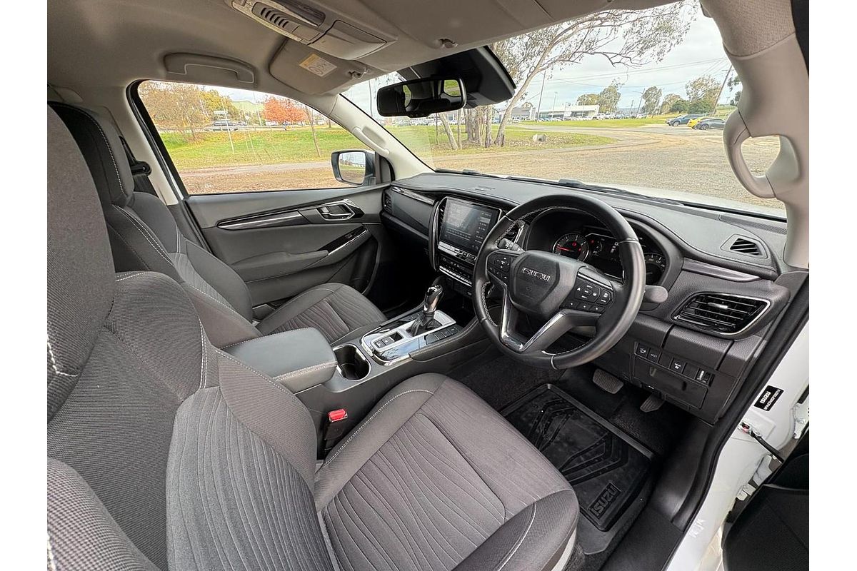 2023 Isuzu MU-X LS-U
