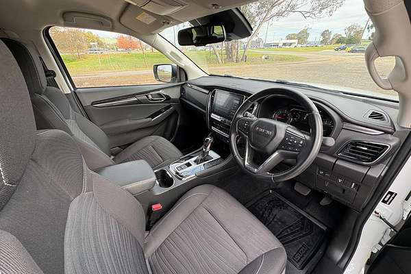 2023 Isuzu MU-X LS-U