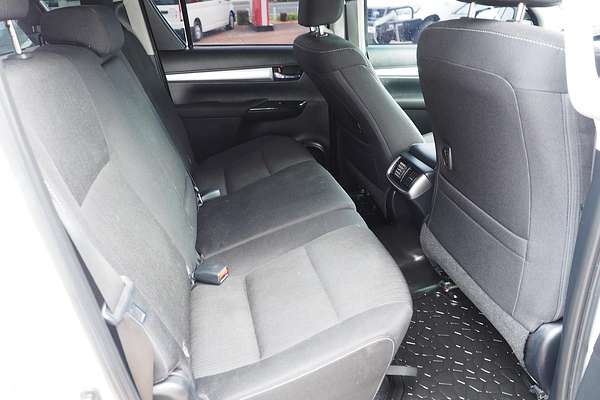 2022 Toyota Hilux SR5 GUN126R 4X4