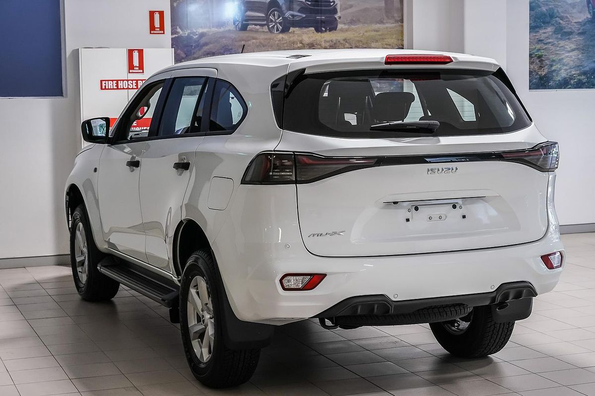 2025 Isuzu MU-X LS-M