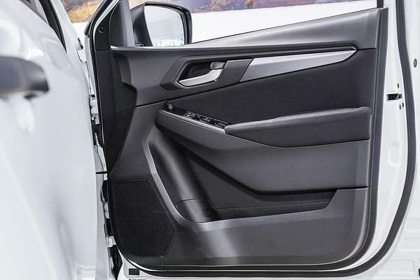 2025 Isuzu MU-X LS-M