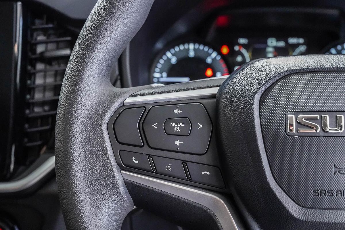 2025 Isuzu MU-X LS-M