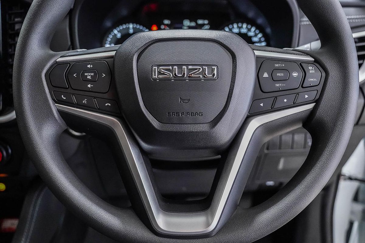 2025 Isuzu MU-X LS-M
