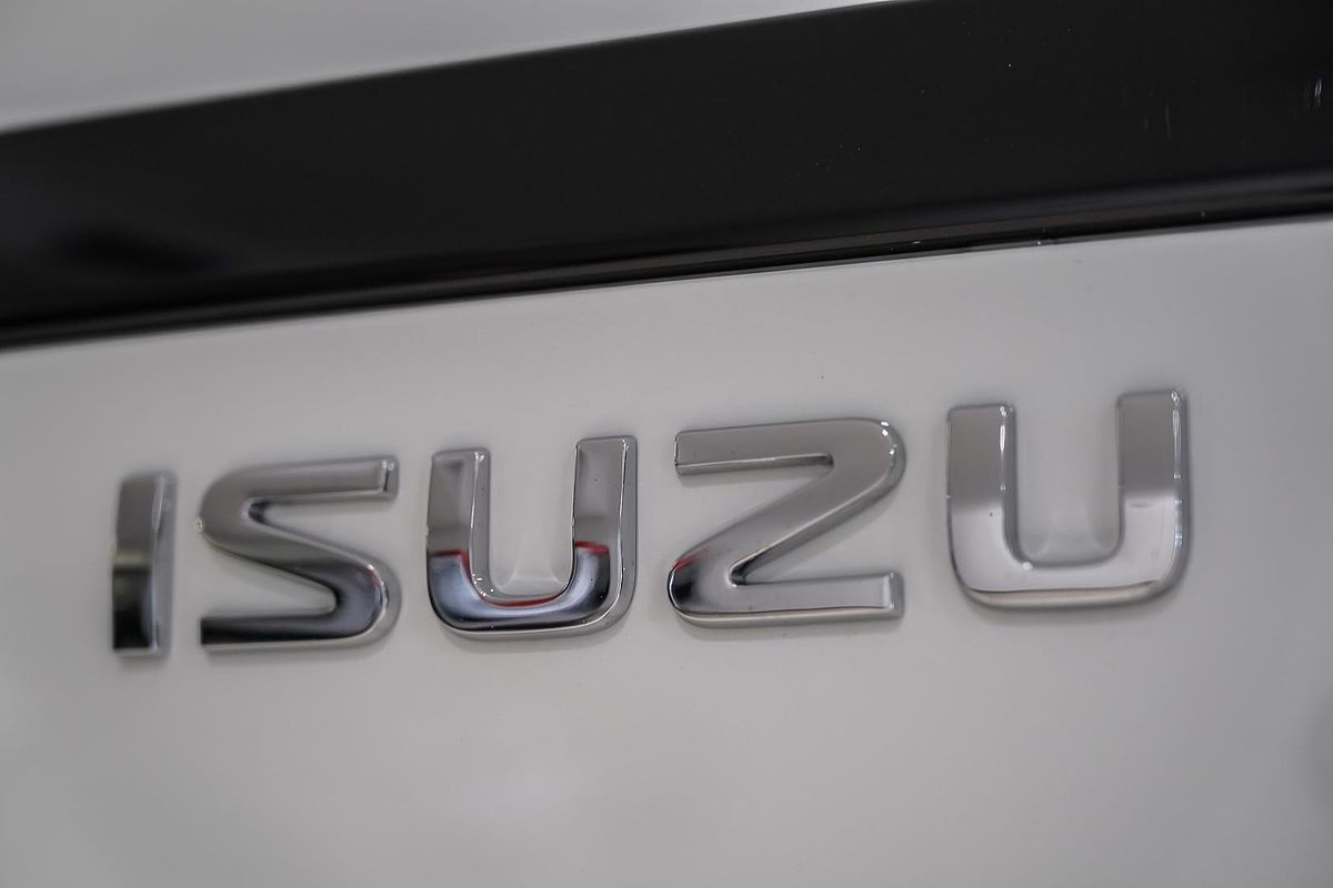 2025 Isuzu MU-X LS-M