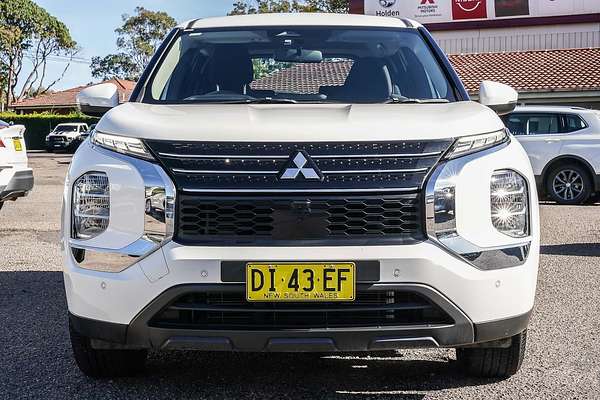 2024 Mitsubishi Outlander ES ZM