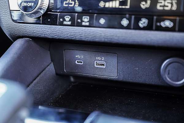 2024 Mitsubishi Outlander ES ZM