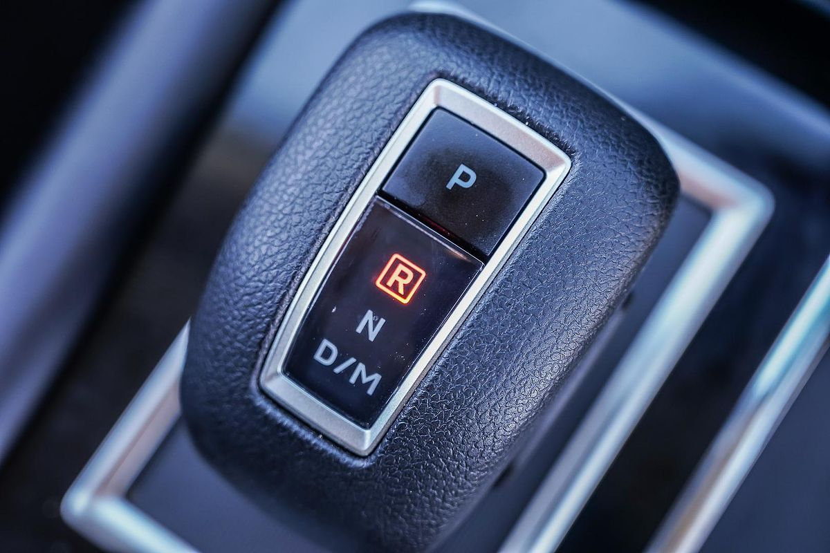 2024 Mitsubishi Outlander ES ZM