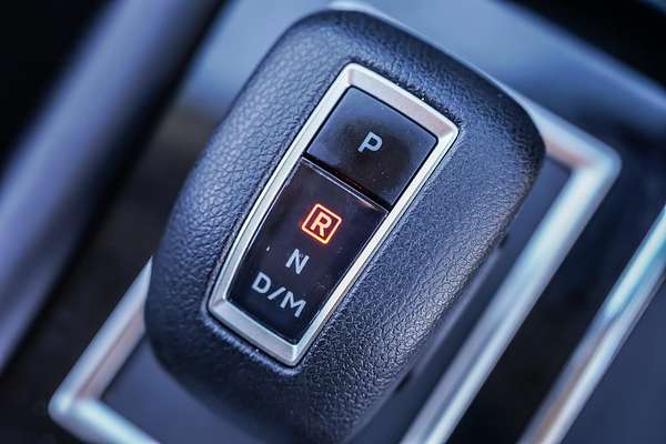 2024 Mitsubishi Outlander ES ZM