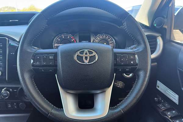2020 Toyota Hilux SR5 GUN126R 4X4