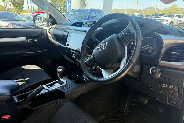 2020 Toyota Hilux SR5 GUN126R 4X4