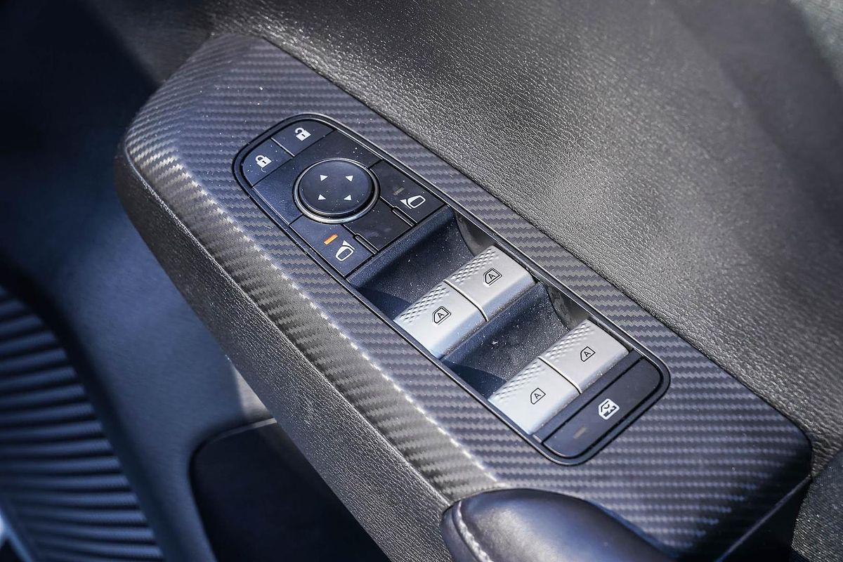2024 Mitsubishi Outlander ES ZM