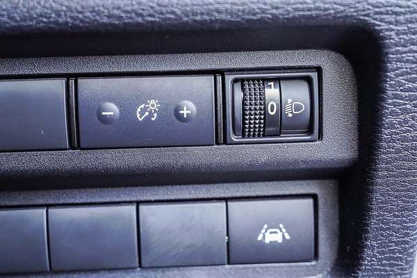 2024 Mitsubishi Outlander ES ZM