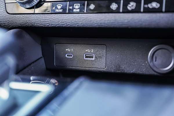 2024 Mitsubishi Outlander ES ZM