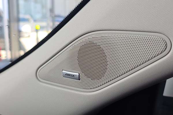 2025 Mitsubishi Outlander PHEV Exceed ZM