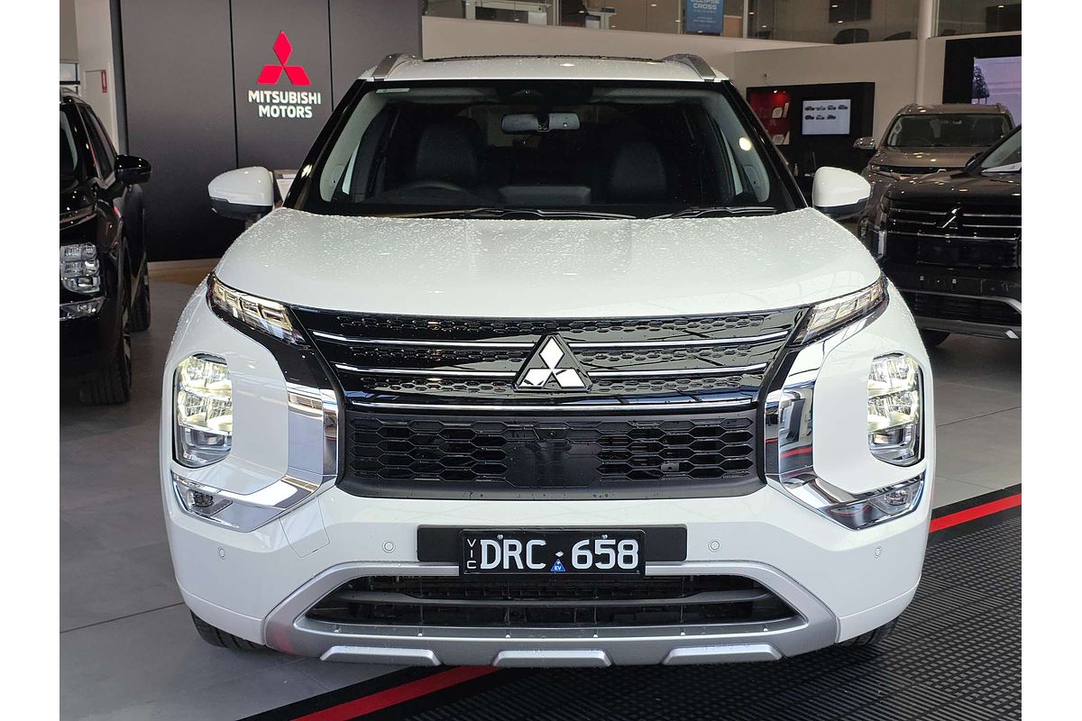2025 Mitsubishi Outlander PHEV Exceed ZM