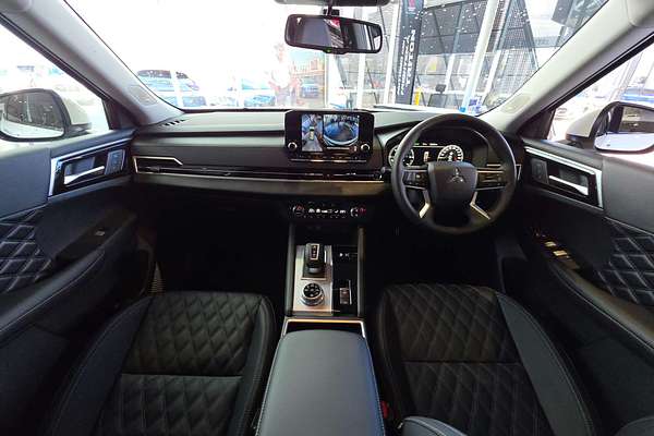 2025 Mitsubishi Outlander PHEV Exceed ZM