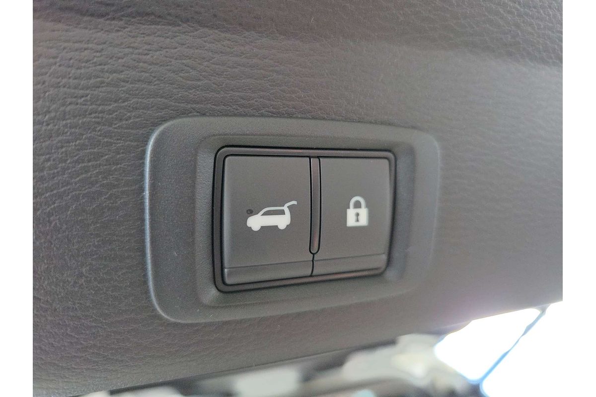 2025 Mitsubishi Outlander PHEV Exceed ZM