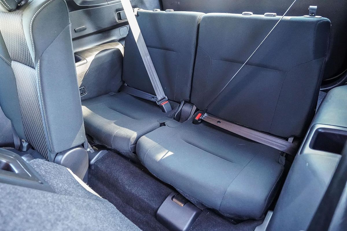 2024 Mitsubishi Outlander ES ZM