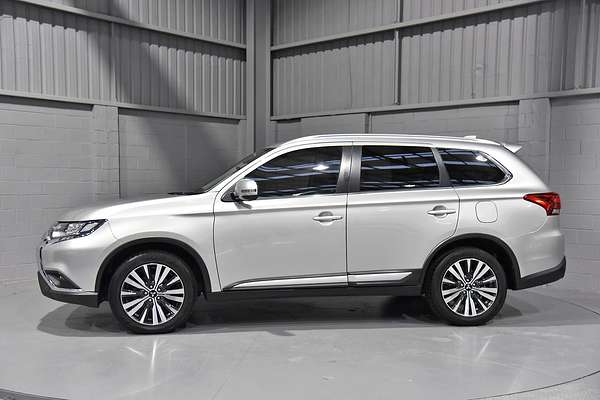 2019 Mitsubishi Outlander LS ZL