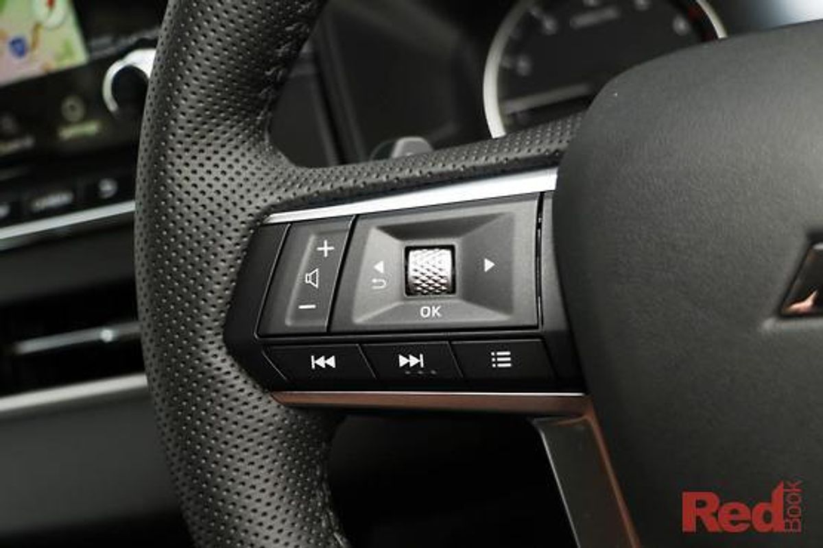 2025 Mitsubishi Outlander LS ZM