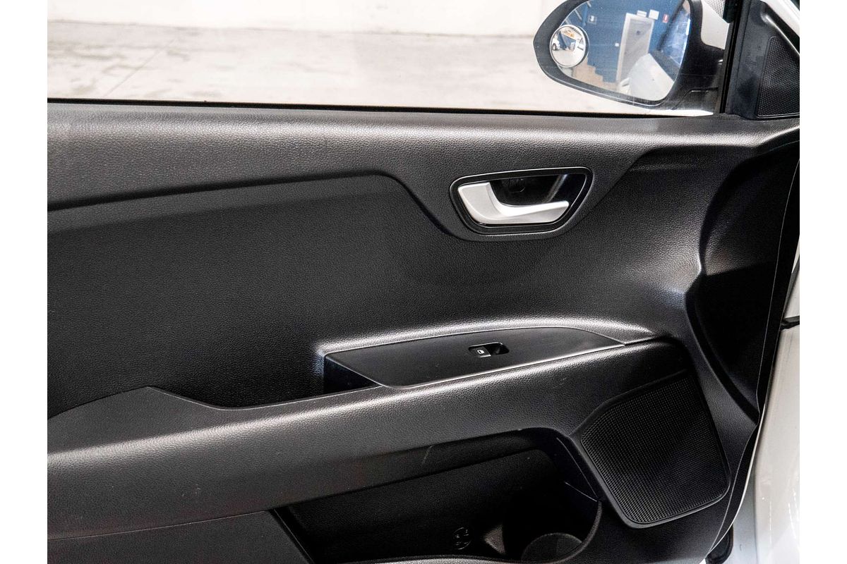 2019 Kia Rio S YB