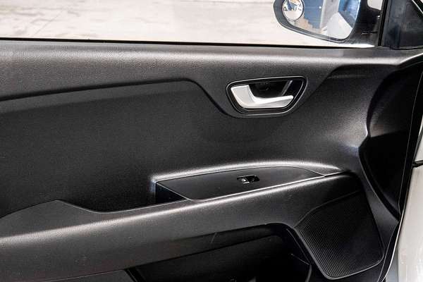 2019 Kia Rio S YB