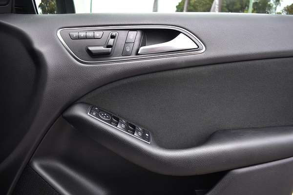 2014 Mercedes-Benz B-Class B180 W246