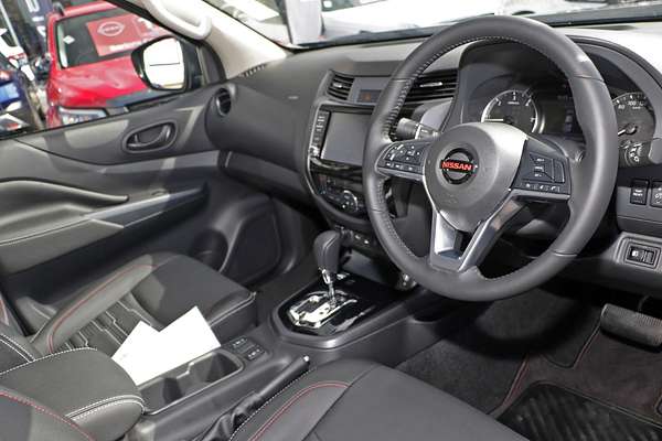 2025 Nissan Navara PRO-4X Warrior D23 4X4