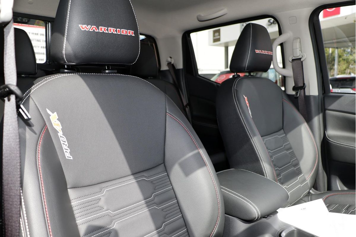 2025 Nissan Navara PRO-4X Warrior D23 4X4