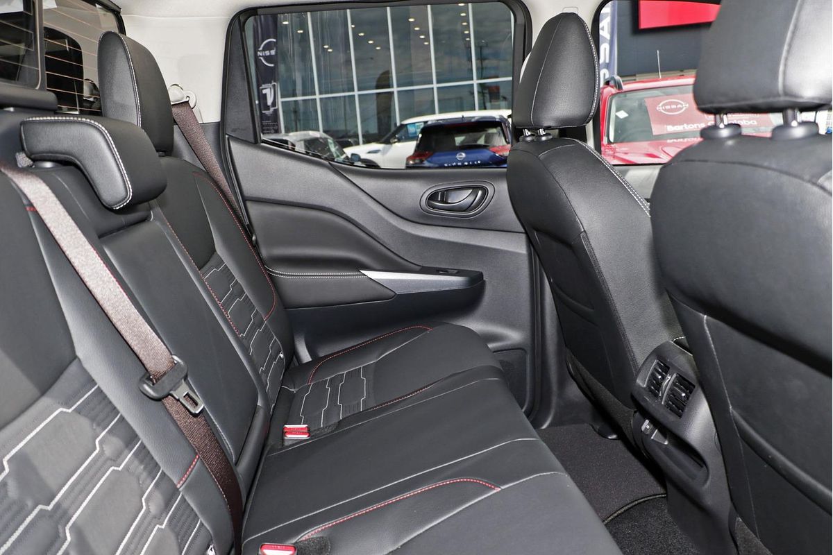 2025 Nissan Navara PRO-4X Warrior D23 4X4