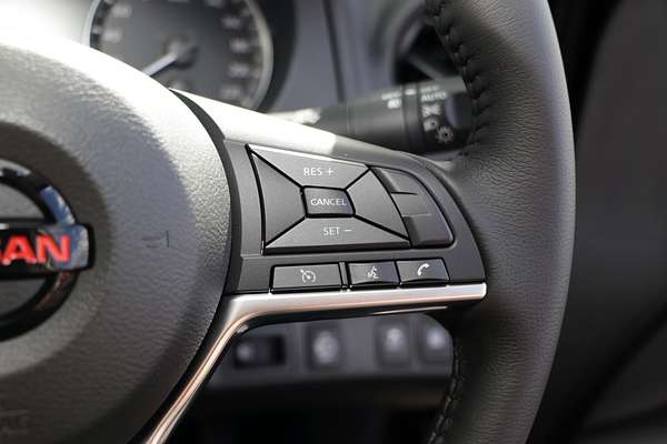 2025 Nissan Navara PRO-4X Warrior D23 4X4