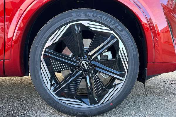 2025 Nissan QASHQAI N-DESIGN e-POWER J12