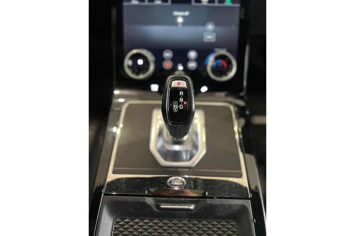 2019 Land Rover Range Rover Evoque P300 R-Dynamic SE L551