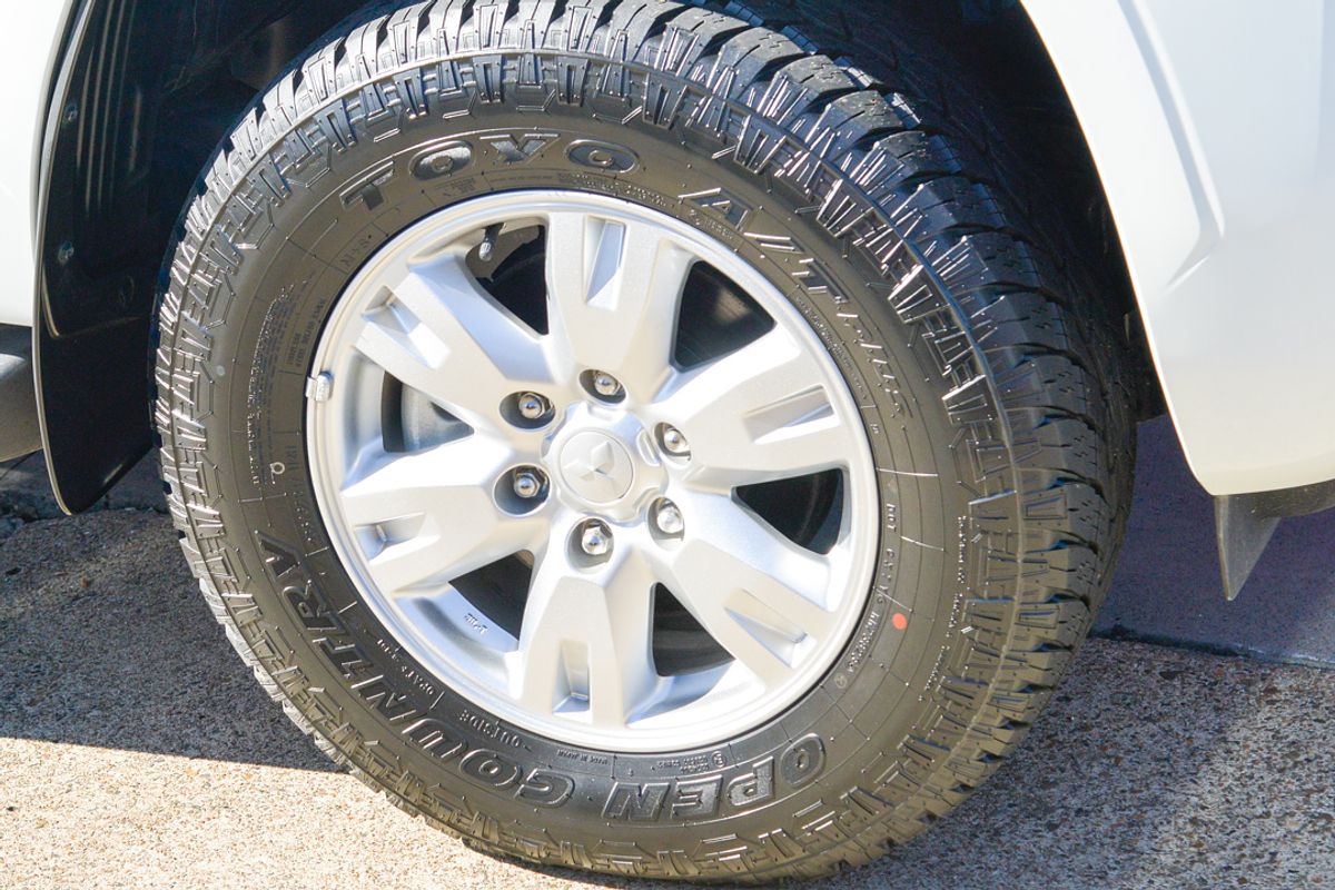 2024 Mitsubishi Triton GLX+ MV 4X4
