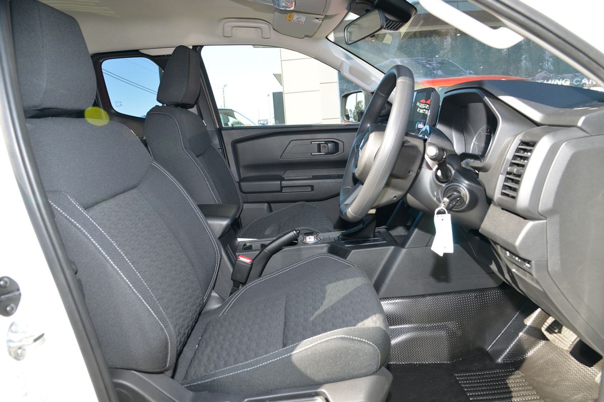 2024 Mitsubishi Triton GLX+ MV 4X4