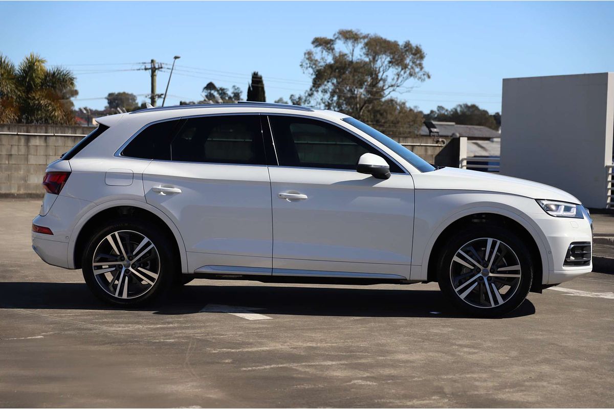 2020 Audi Q5 40 TDI sport FY