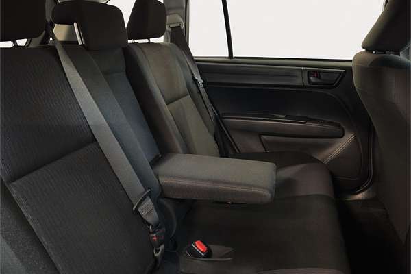 2019 Toyota Corolla Fielder Hybrid