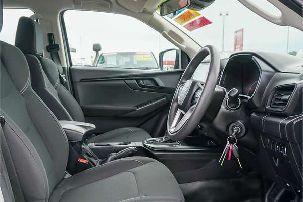 2022 Isuzu D-MAX SX High Ride Rear Wheel Drive