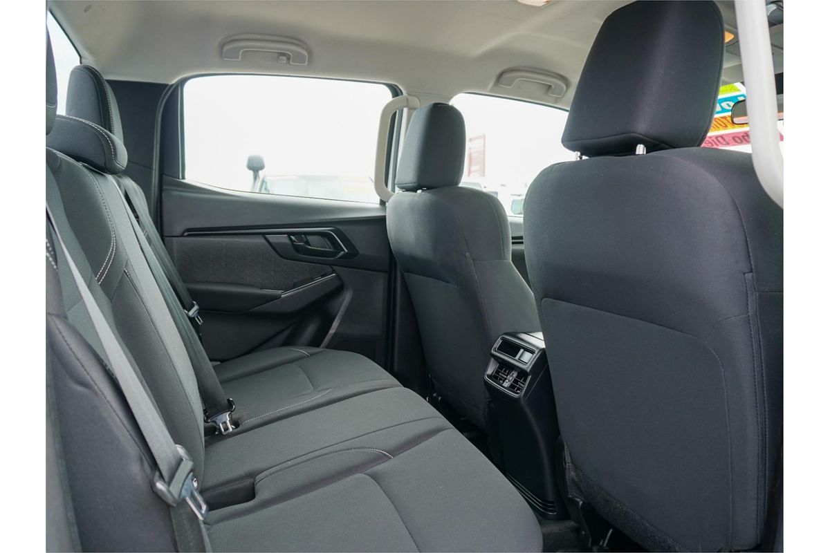 2022 Isuzu D-MAX SX High Ride Rear Wheel Drive