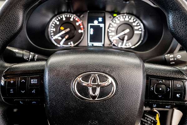 2022 Toyota Hilux SR GUN126R 4X4
