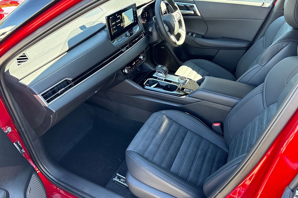 2025 Mitsubishi Outlander Aspire ZM