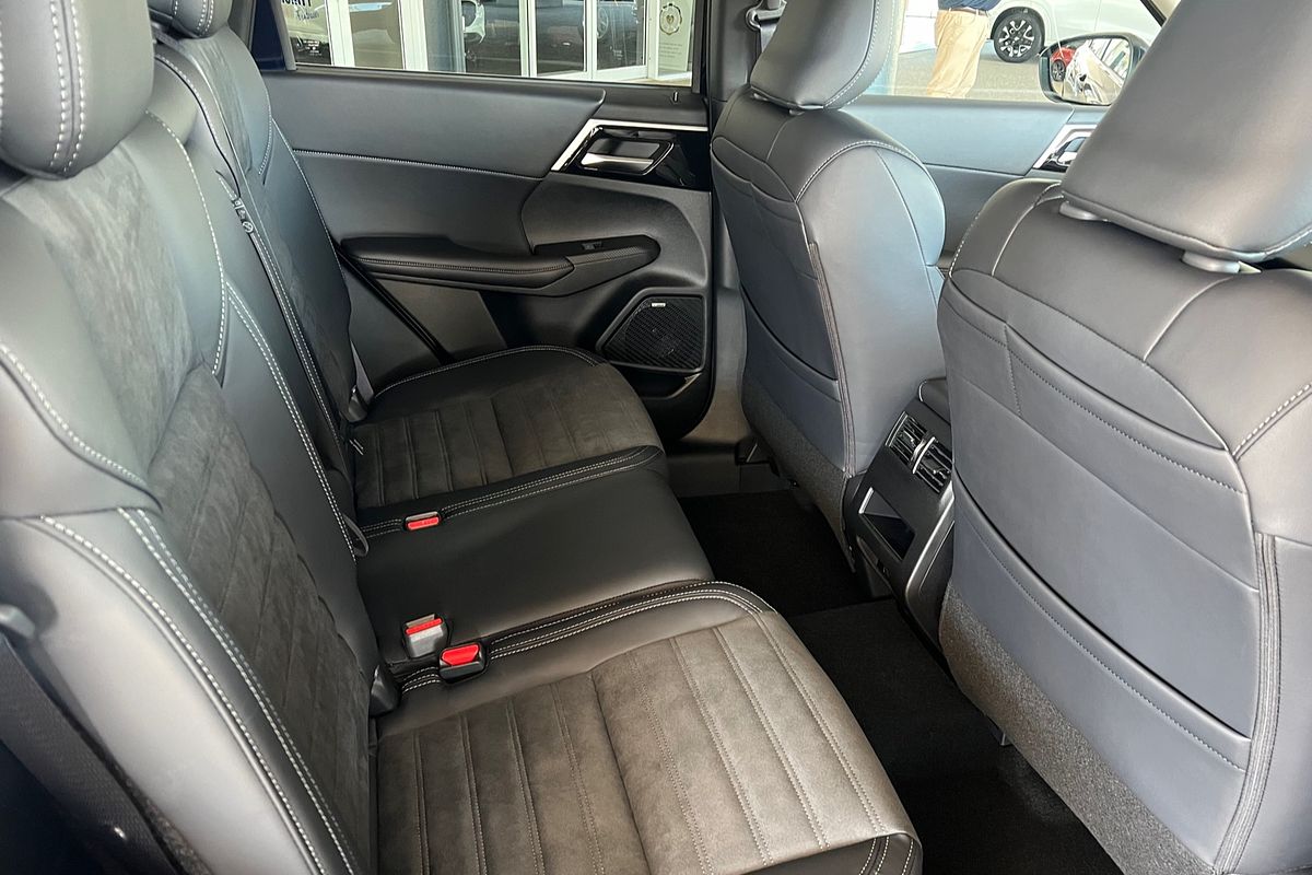 2025 Mitsubishi Outlander Aspire ZM
