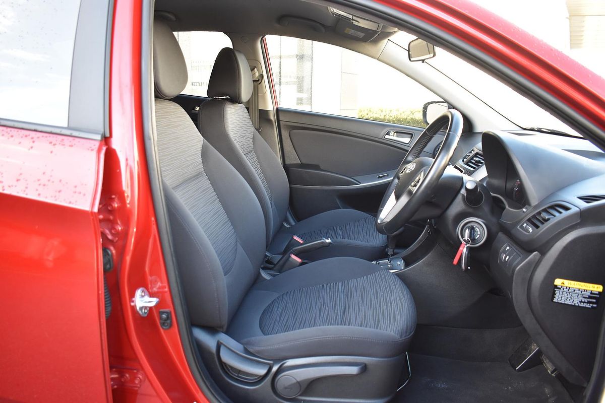 2019 Hyundai Accent Sport RB6
