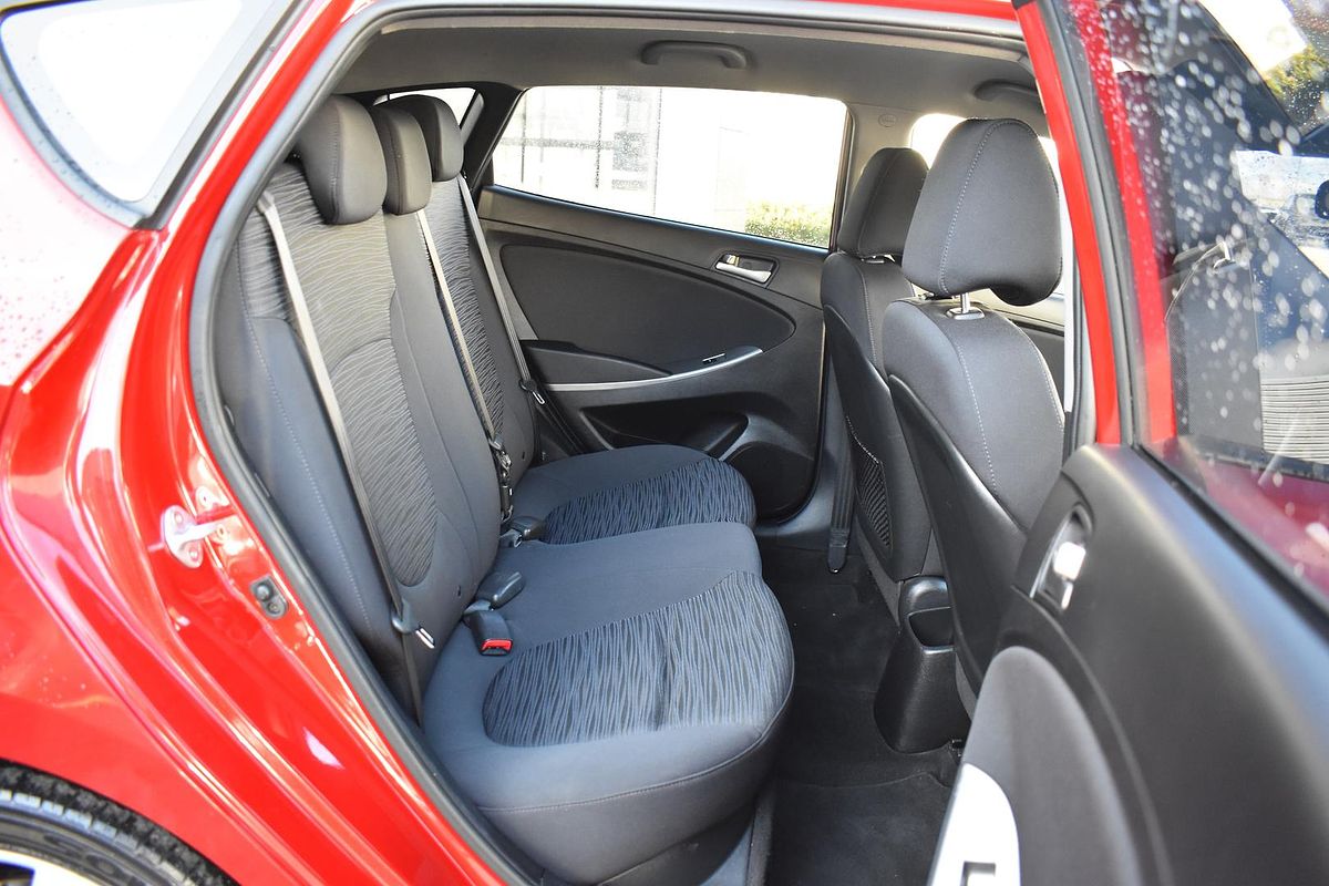 2019 Hyundai Accent Sport RB6