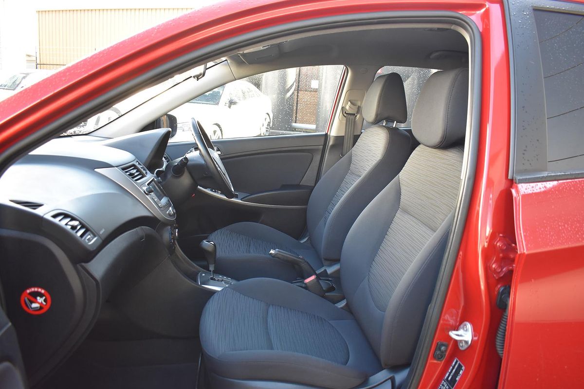 2019 Hyundai Accent Sport RB6