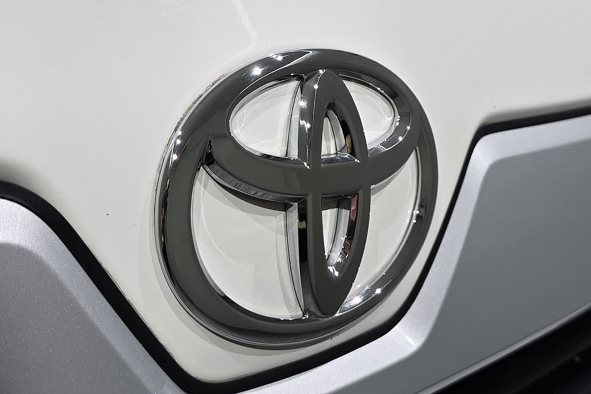 2025 Toyota Hiace GDH300R LWB